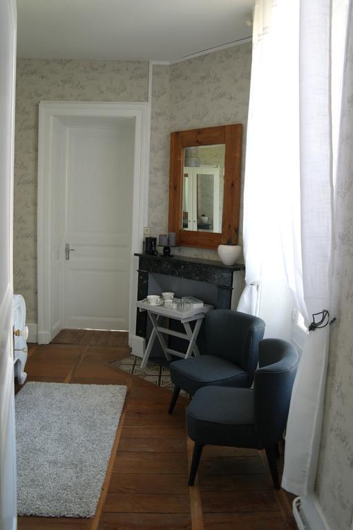Bed and Breakfast Le Chalet De Luxe Saint-Severin Номер фото