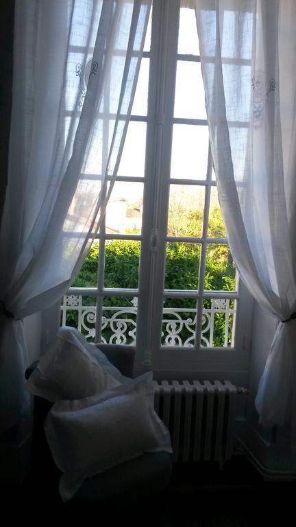 Bed and Breakfast Le Chalet De Luxe Saint-Severin Номер фото