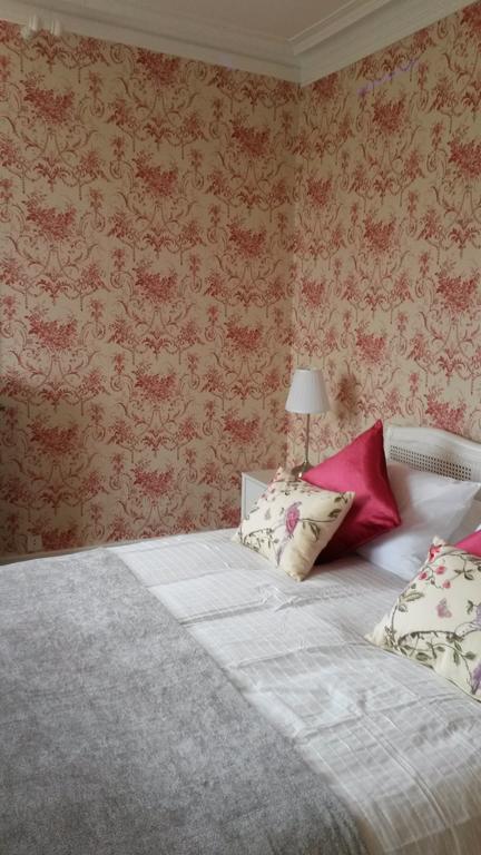 Bed and Breakfast Le Chalet De Luxe Saint-Severin Экстерьер фото